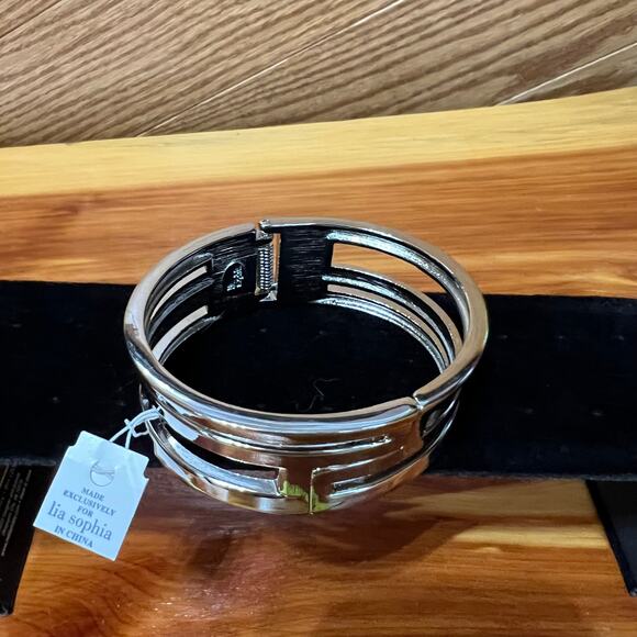 Lia Sophia Hinged Cuff Bangle Bracelet Silver Tone Geometric Chunky NEW NWT - Picture 8 of 9